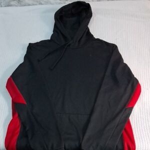Nike Black and Red Athletic Sweatshirt